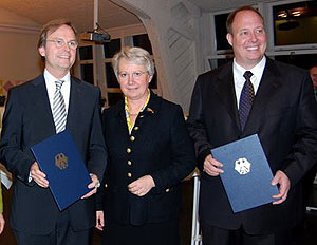 Annette Schavan erneut als Bundesministerin für Bildung und Forschung vereidigt